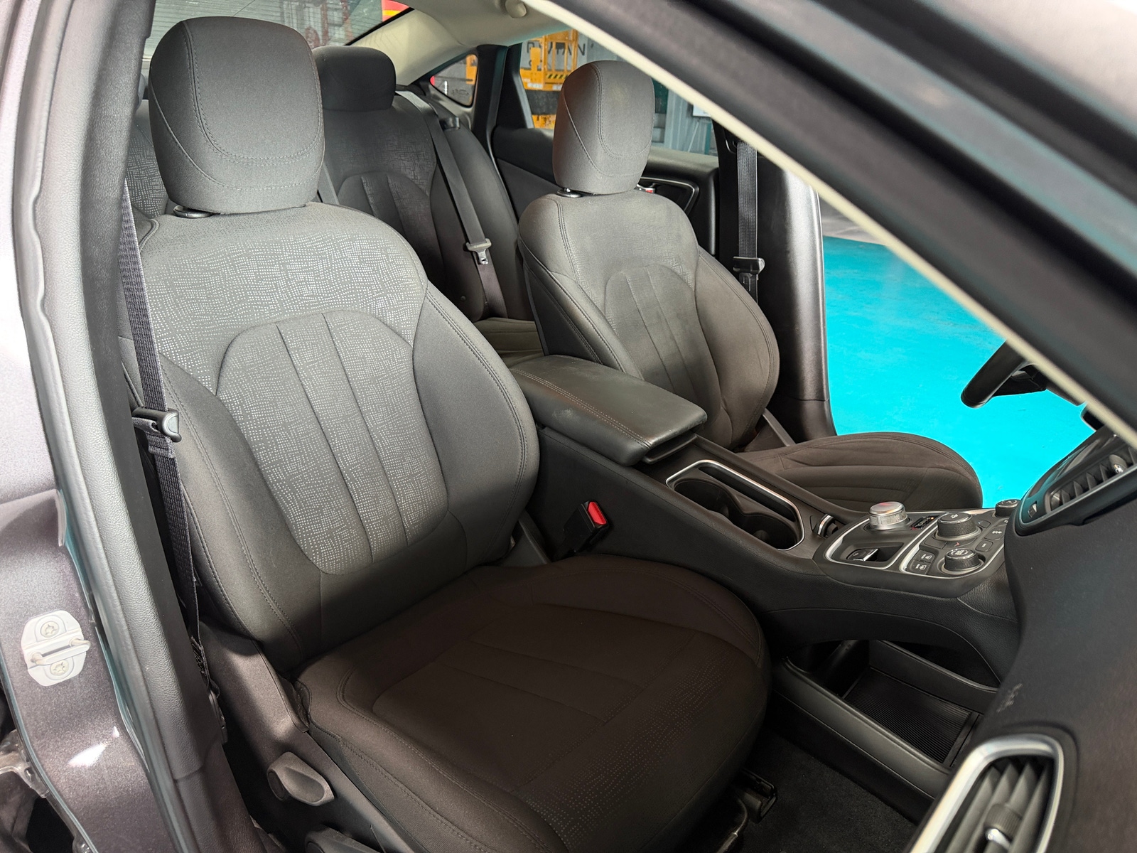 Thumbnail: 2015 Chrysler 200 - 2