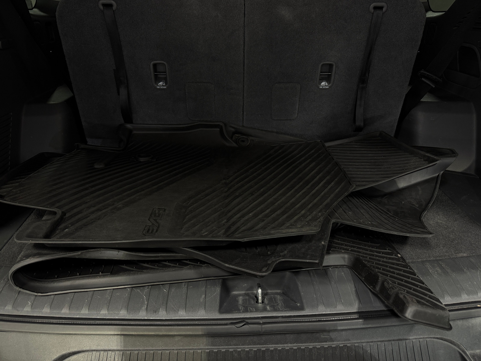Thumbnail: 2024 Kia EV9 - 6