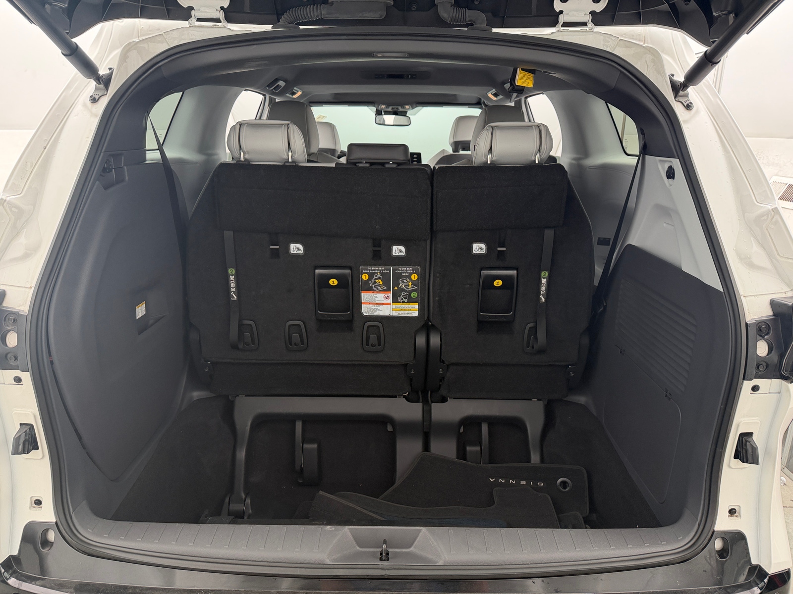 Thumbnail: 2024 Toyota Sienna - 6