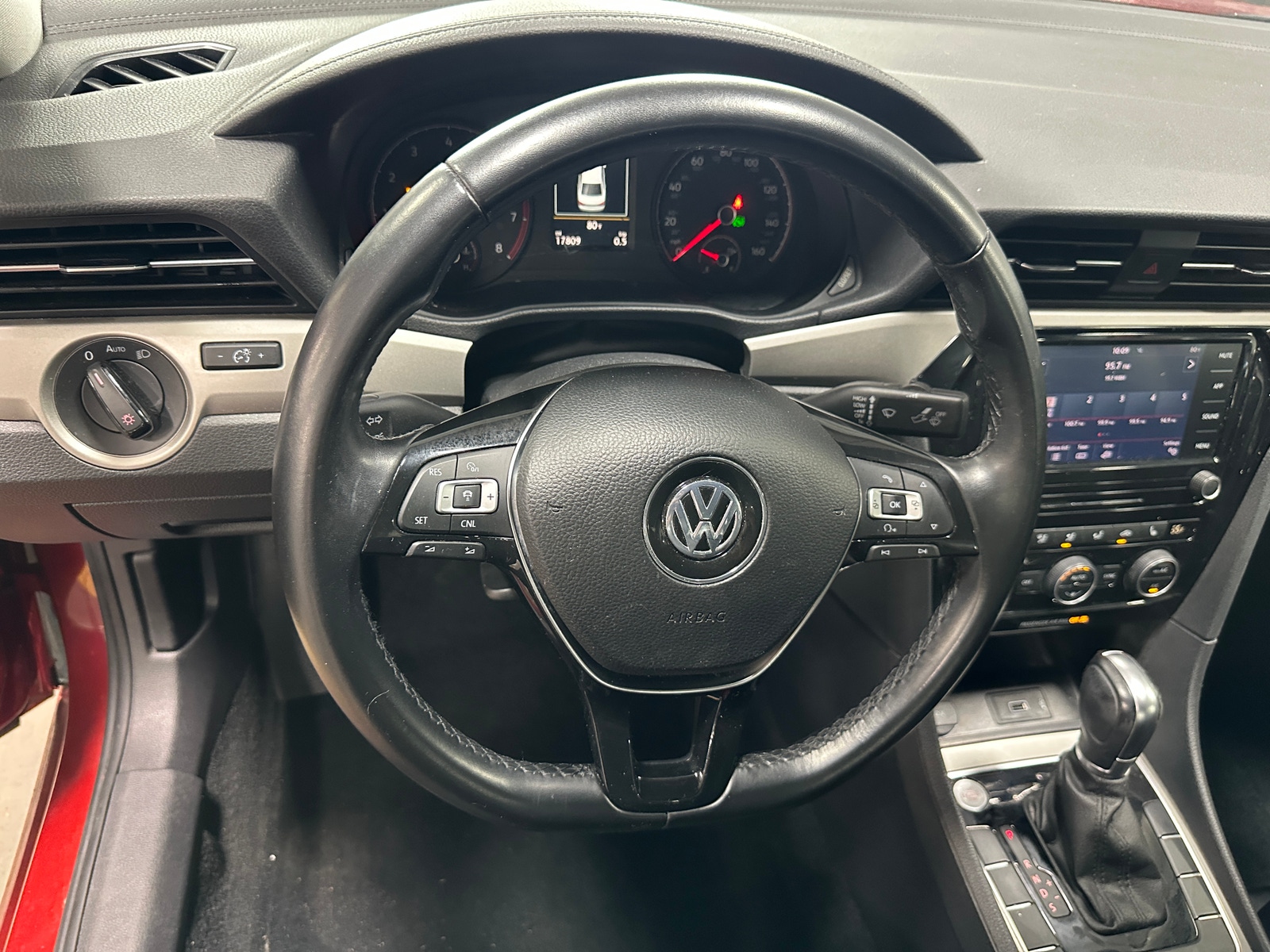 Thumbnail: 2020 Volkswagen Passat - 4