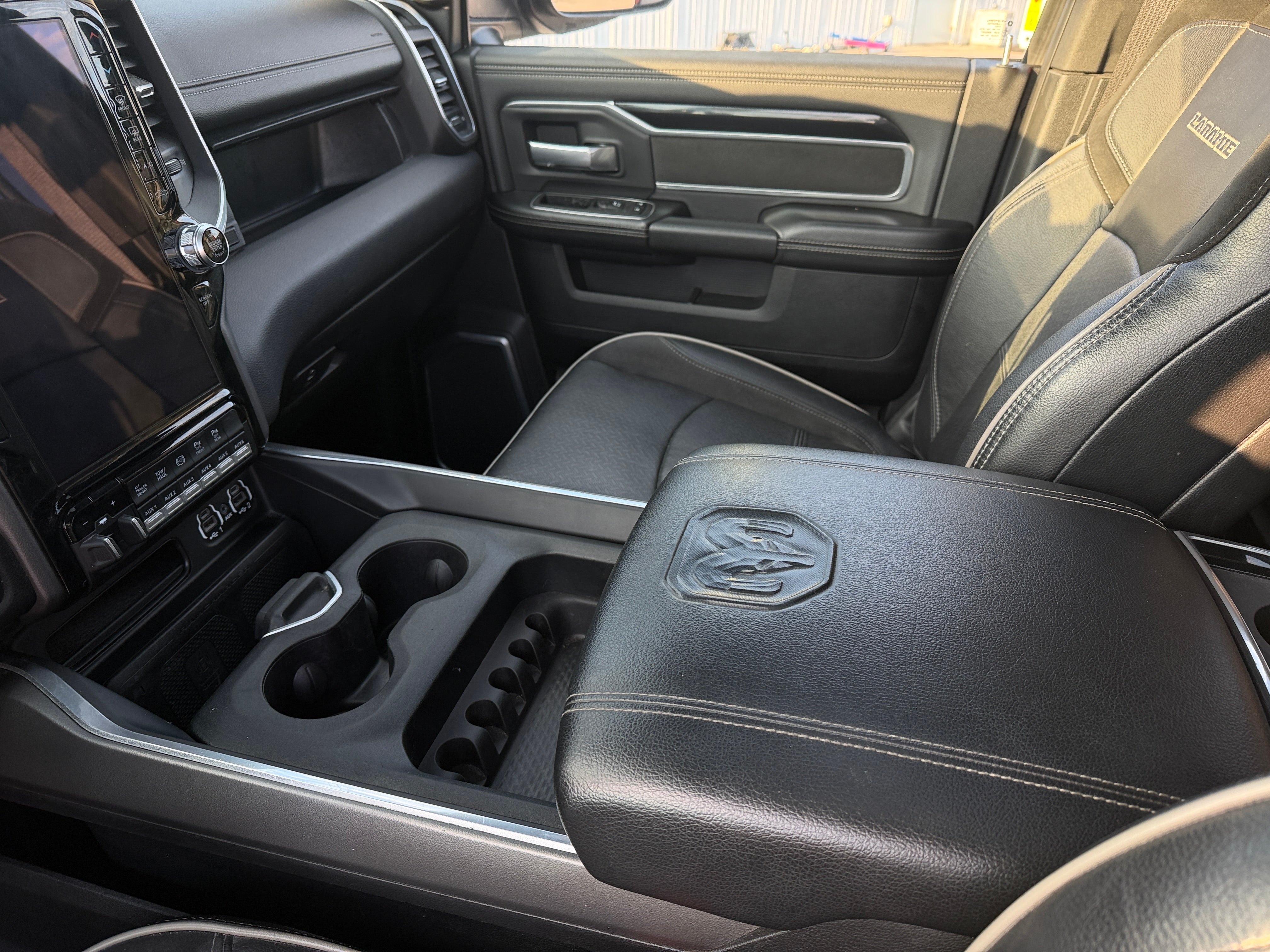 2022 RAM Ram 3500 Pickup Laramie - Photo 10