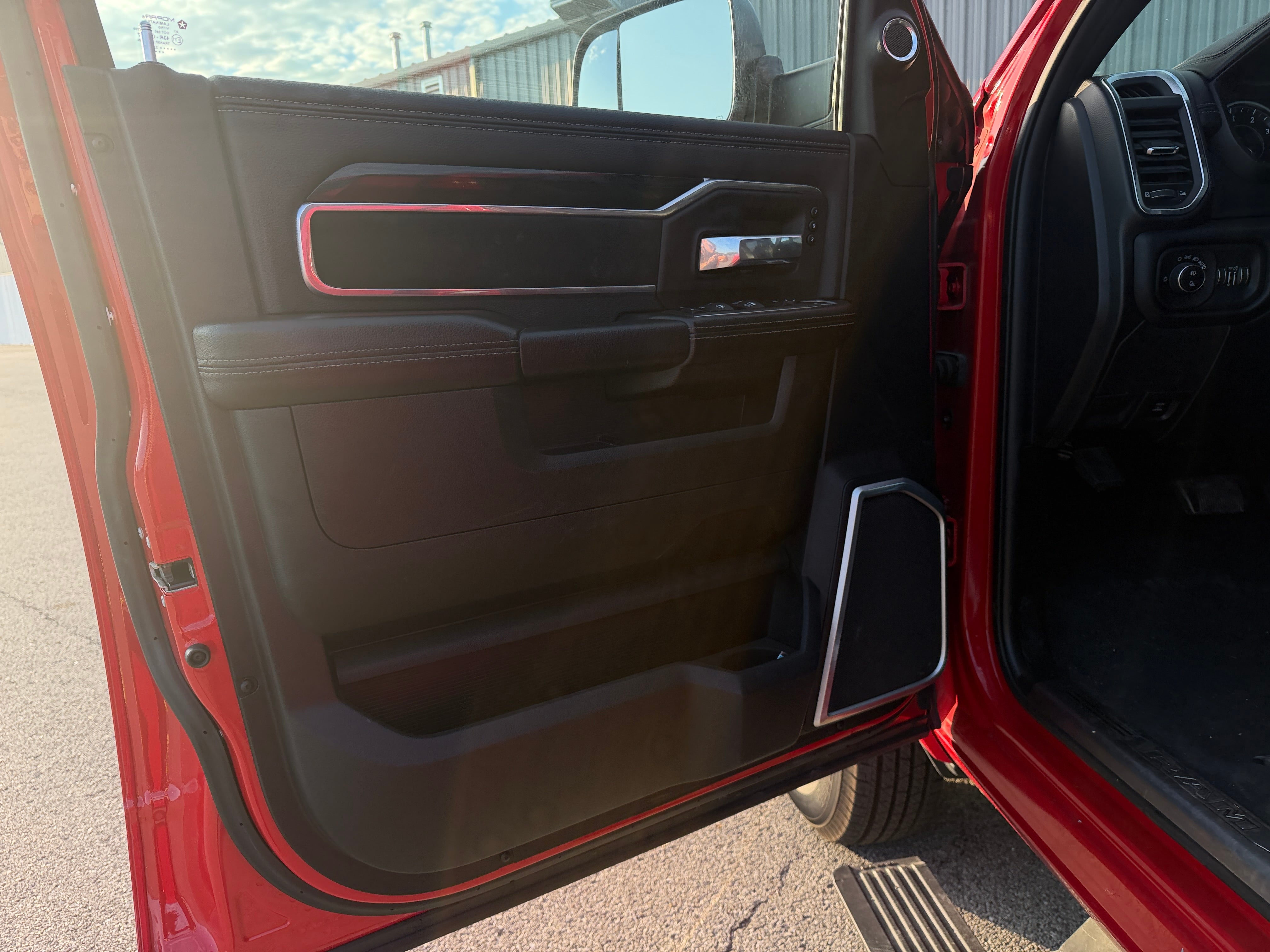 2022 RAM Ram 3500 Pickup Laramie - Photo 4
