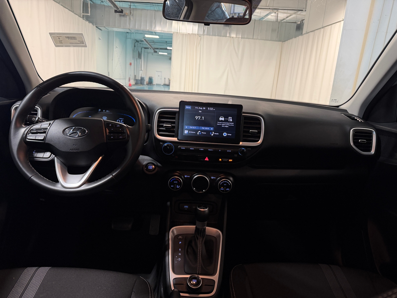 Thumbnail: 2025 Hyundai Venue - 3