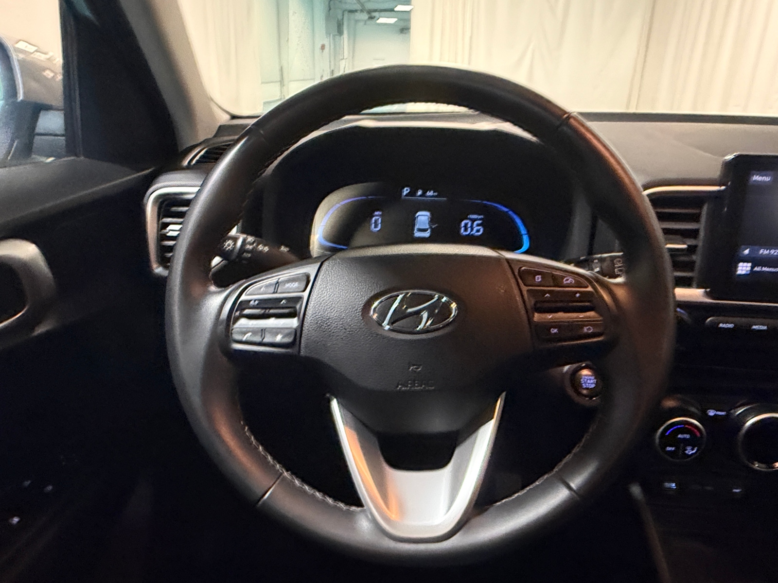 Thumbnail: 2025 Hyundai Venue - 5