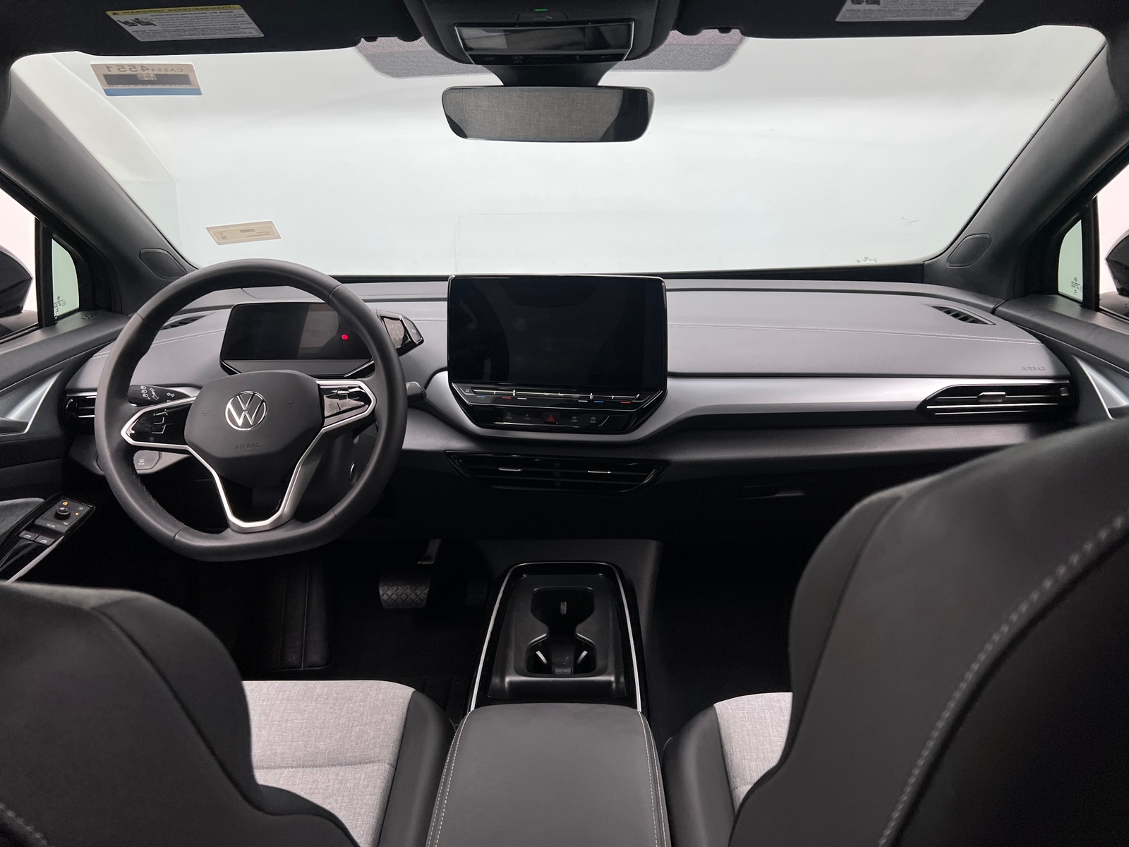 Thumbnail: 2023 Volkswagen ID.4 - 3