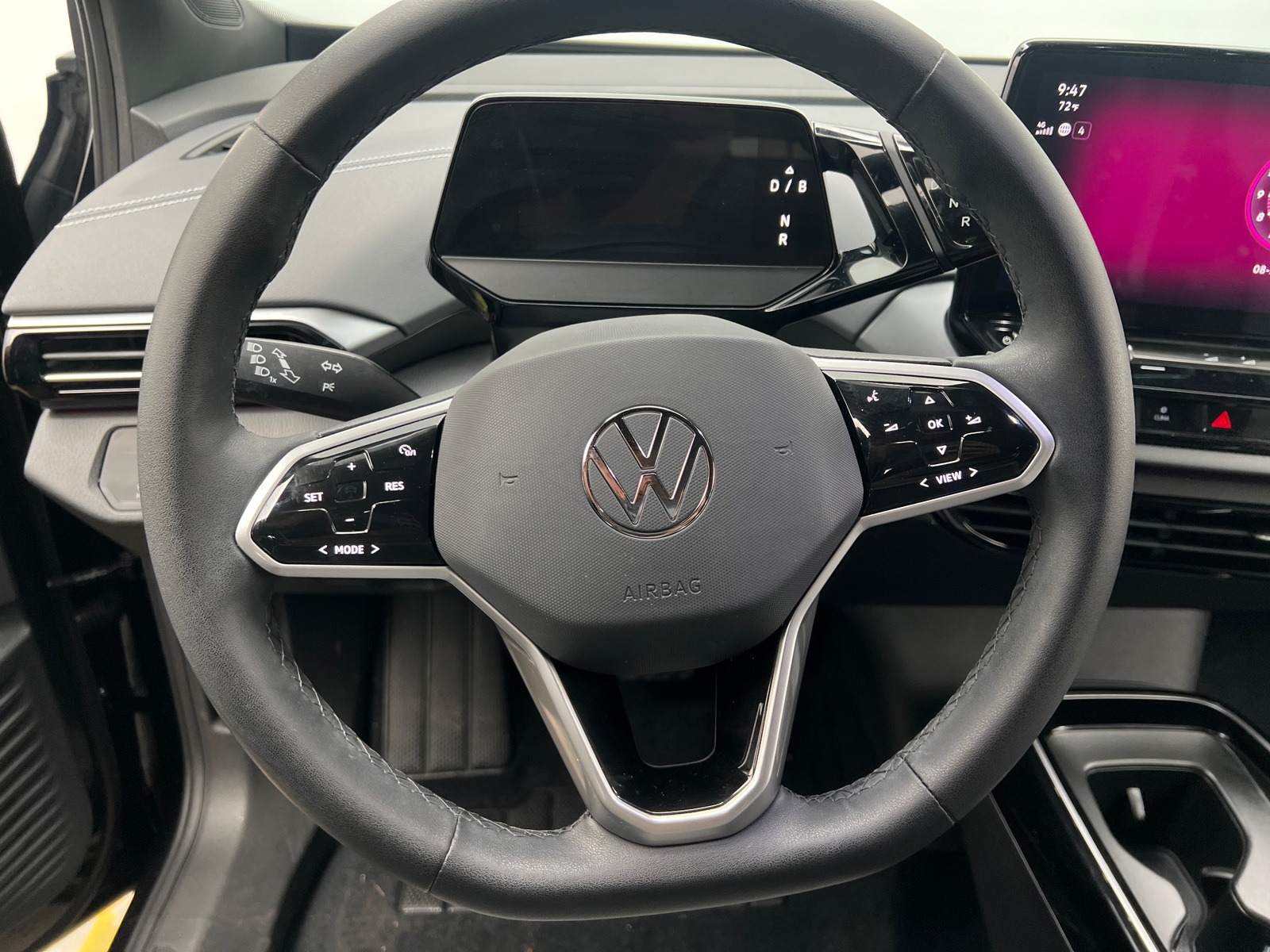 Thumbnail: 2023 Volkswagen ID.4 - 5
