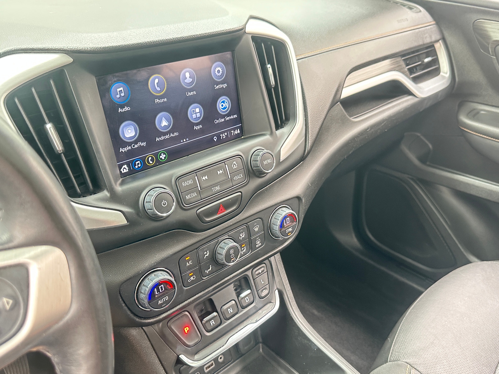Thumbnail: 2018 GMC Terrain - 3
