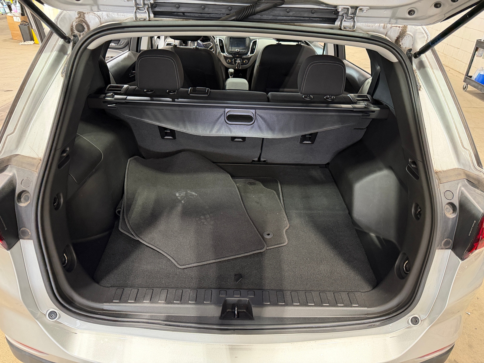 Thumbnail: 2022 Chevrolet Equinox - 6