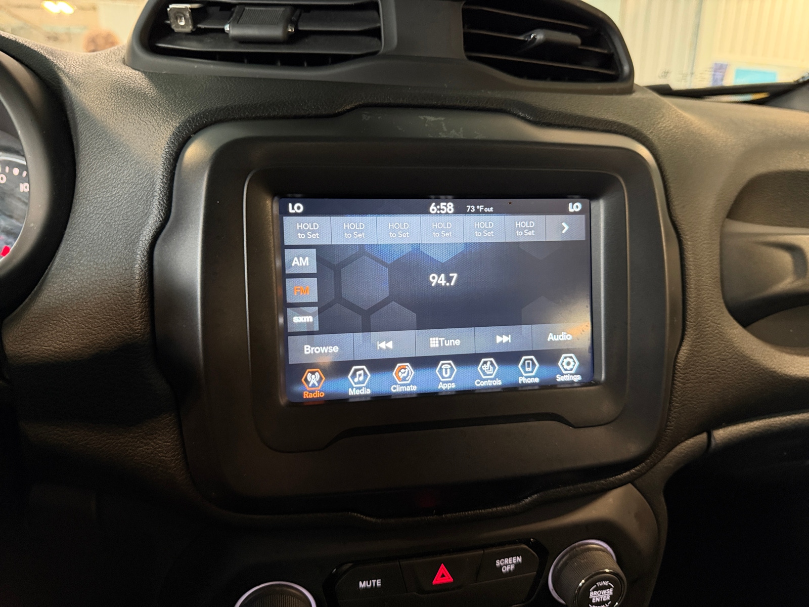 Thumbnail: 2019 Jeep Renegade - 4