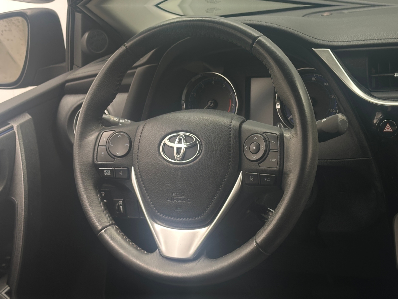 Thumbnail: 2017 Toyota Corolla - 5