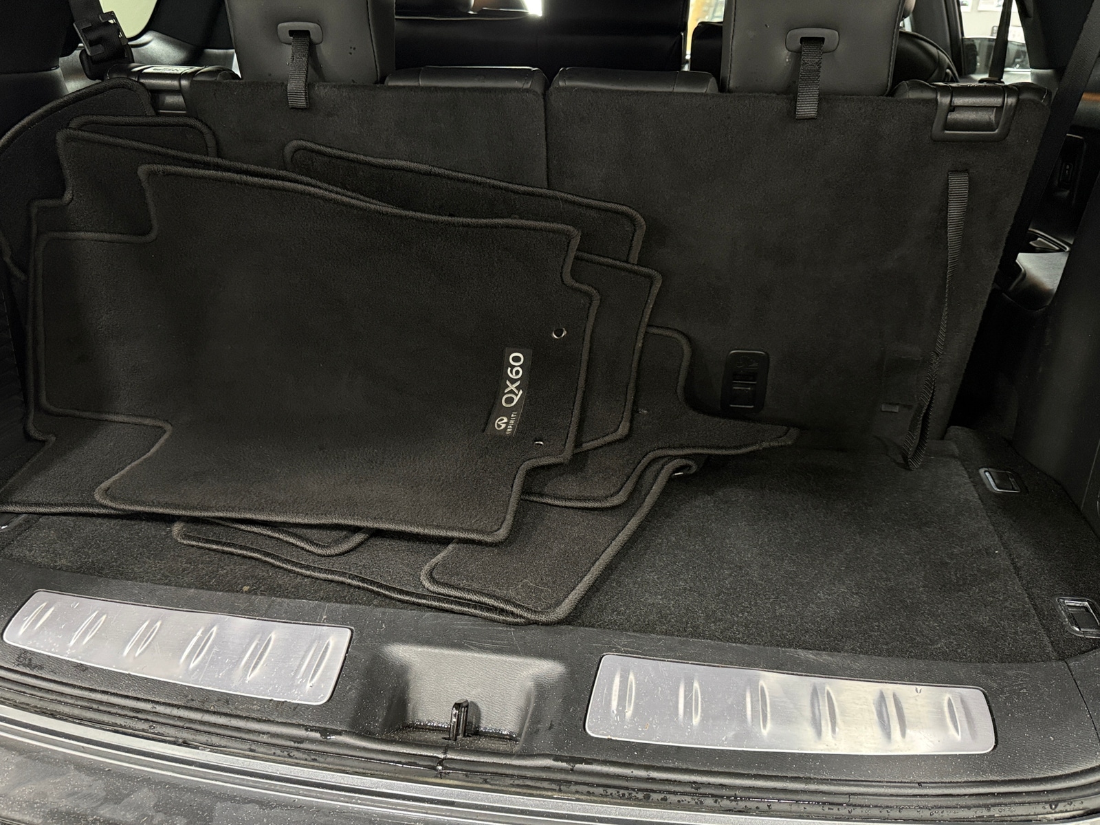 Thumbnail: 2020 INFINITI QX60 - 6