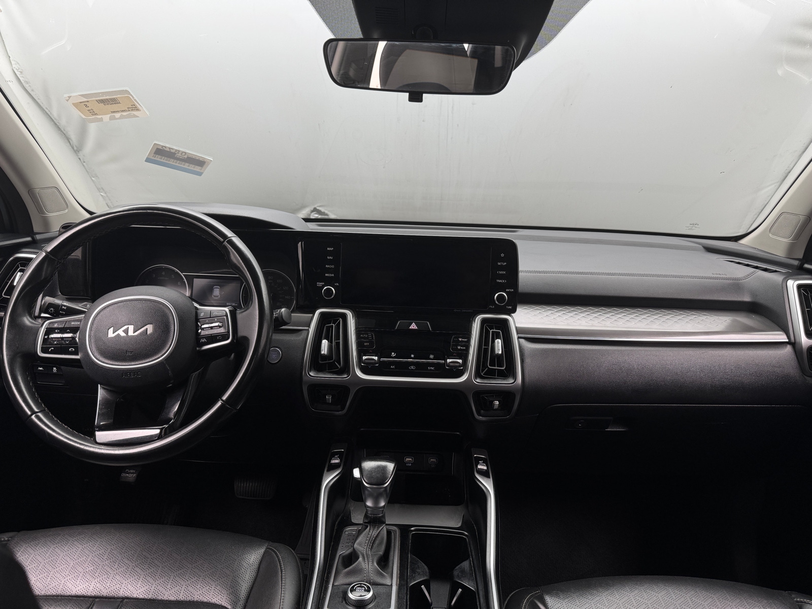 Thumbnail: 2022 Kia Sorento - 2