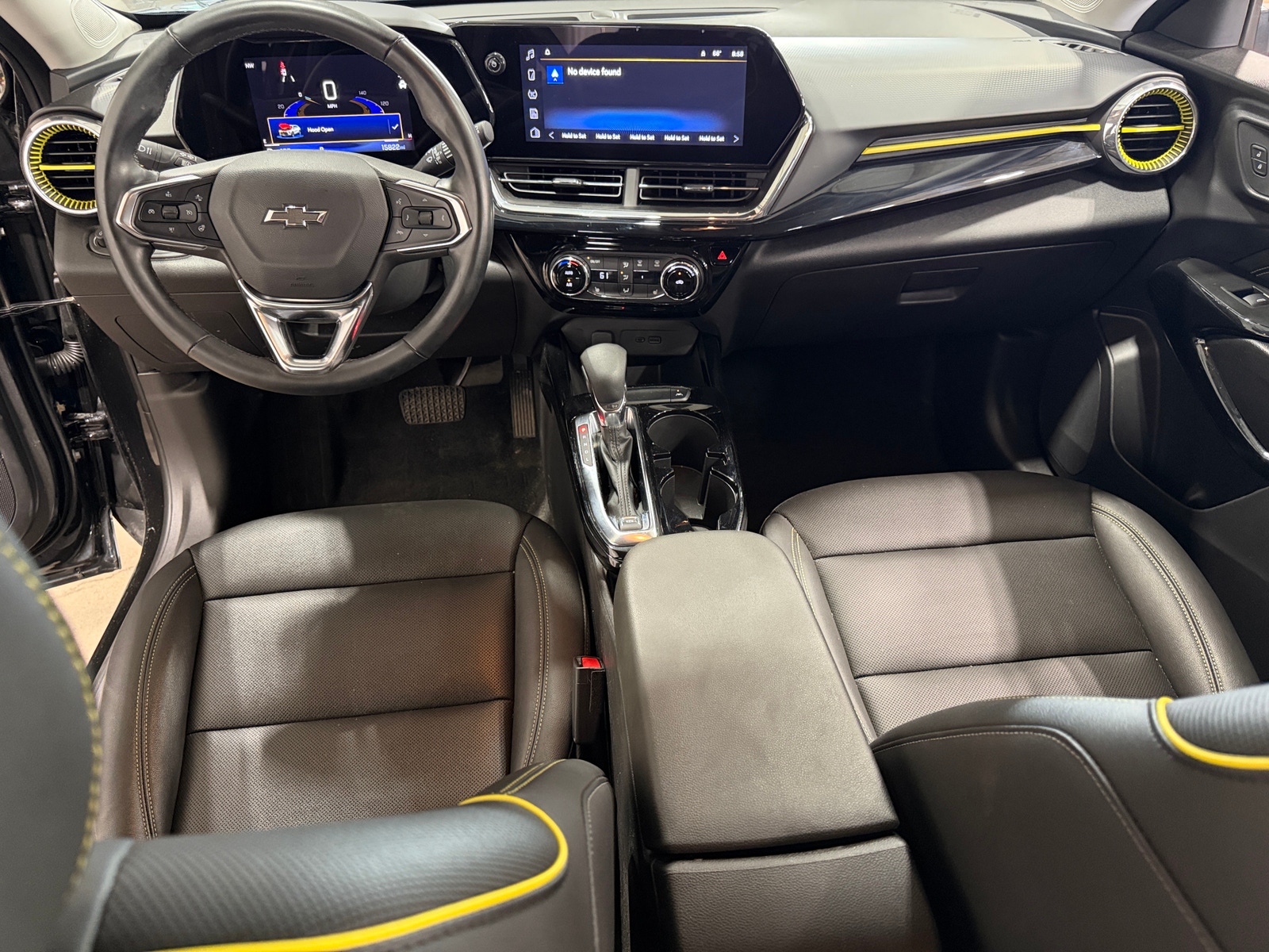 Thumbnail: 2025 Chevrolet Trax - 2