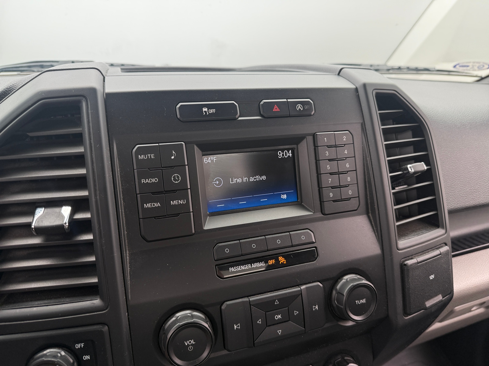 Thumbnail: 2019 Ford Econoline - 4