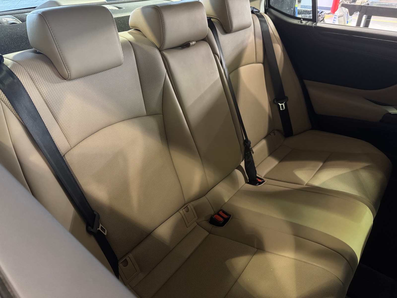 Thumbnail: 2020 Lexus ES - 6