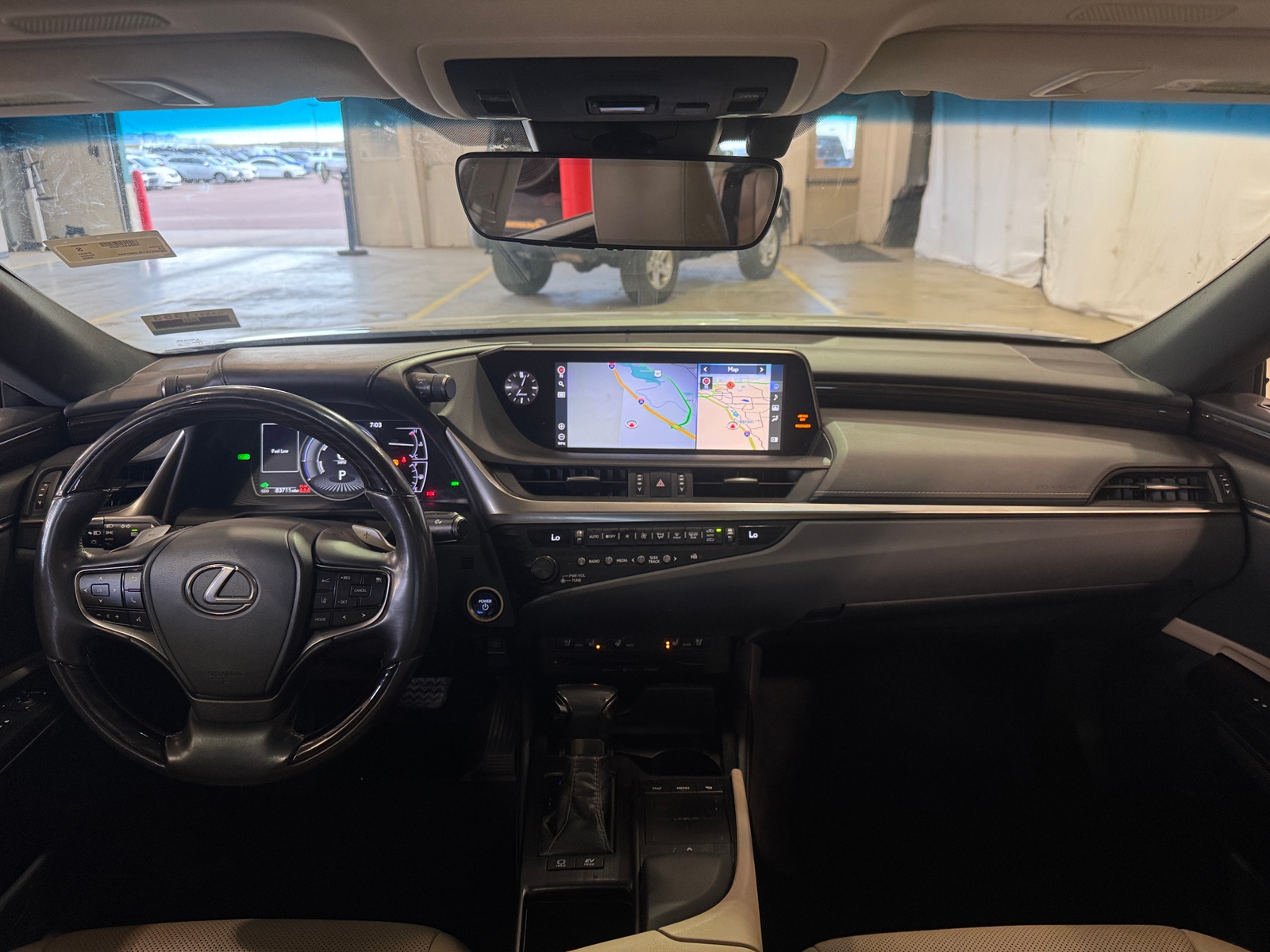 Thumbnail: 2020 Lexus ES - 3