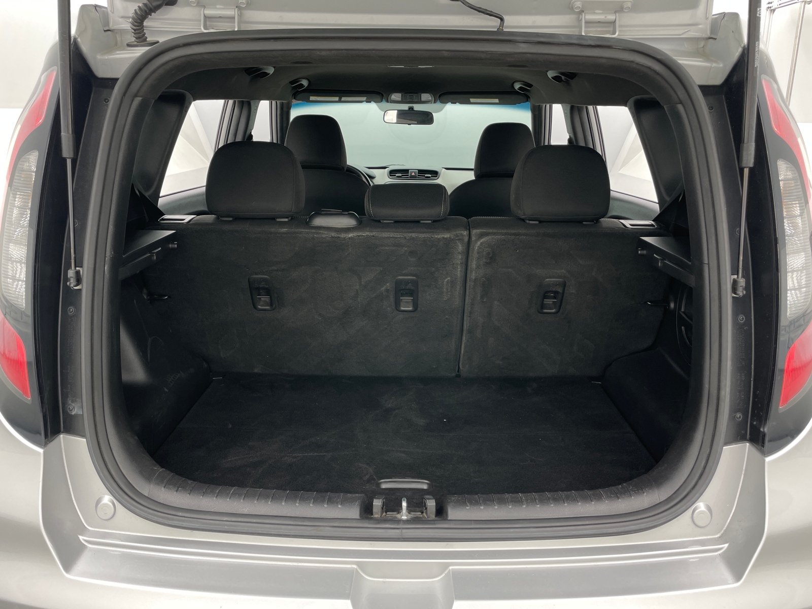 Thumbnail: 2017 Kia Soul - 6