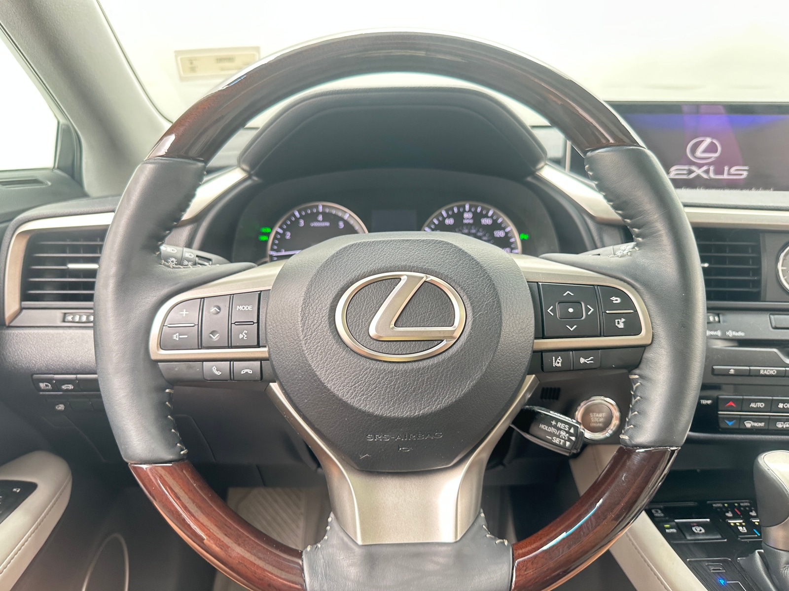 Thumbnail: 2017 Lexus RX - 5