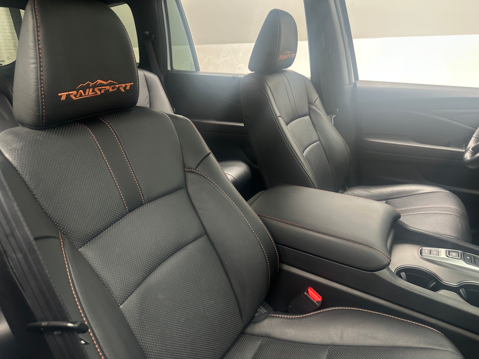 Thumbnail: 2024 Honda Passport - 2