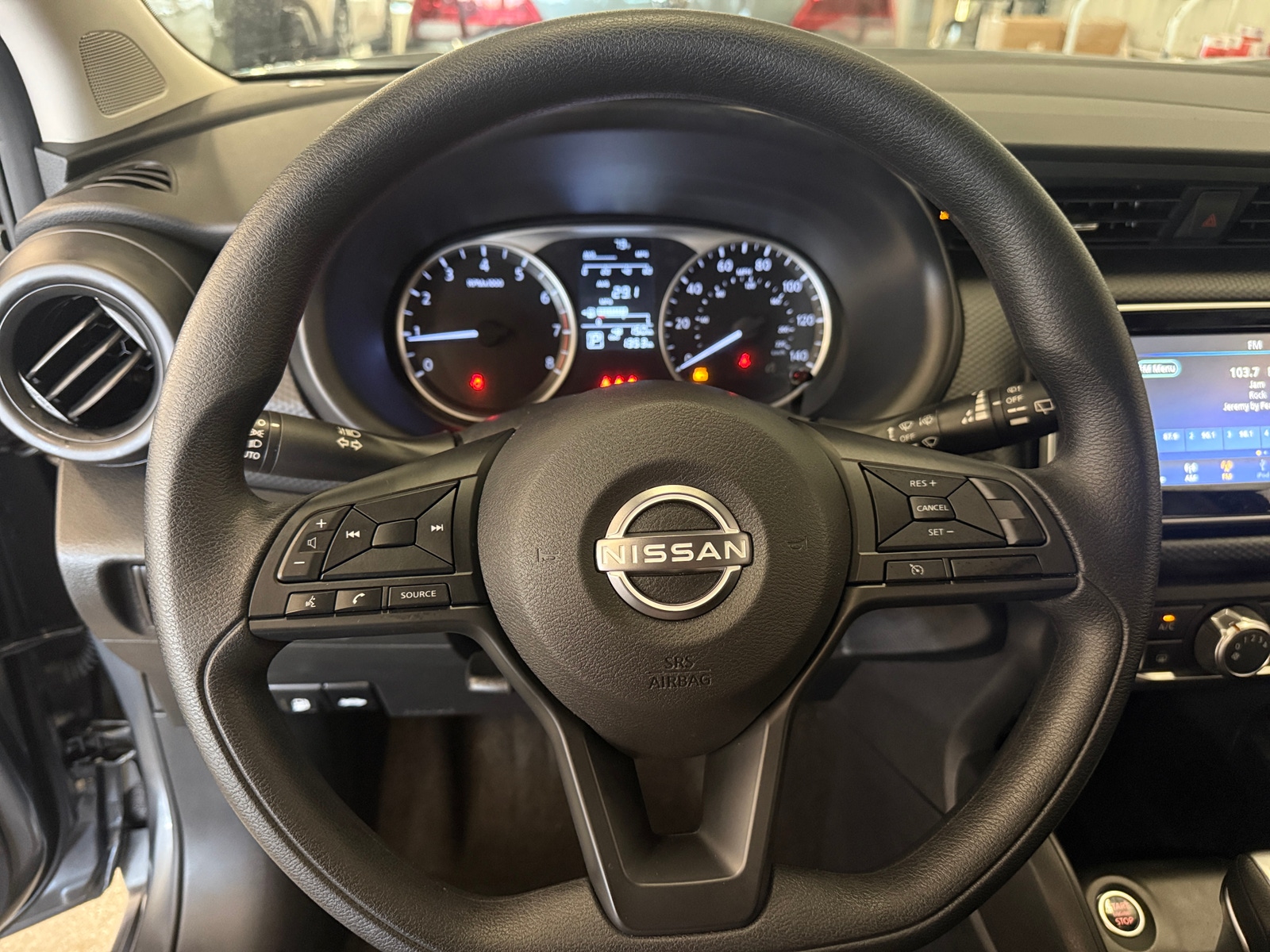 Thumbnail: 2025 Nissan Kicks - 5