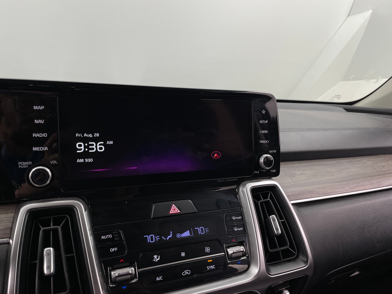 Thumbnail: 2023 Kia Sorento - 3