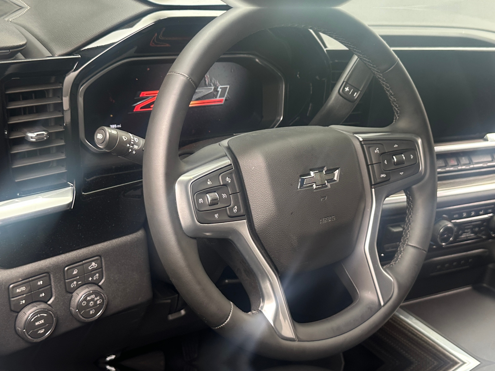 Thumbnail: 2026 Chevrolet Silverado 3500 - 5