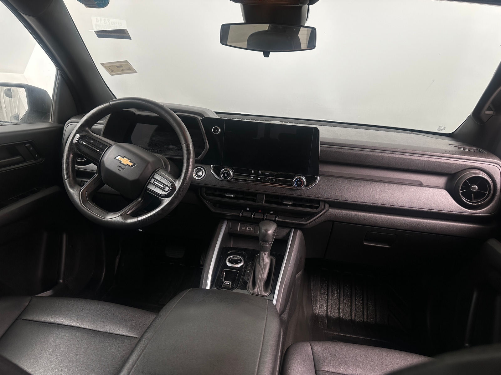 Thumbnail: 2023 Chevrolet Colorado - 2