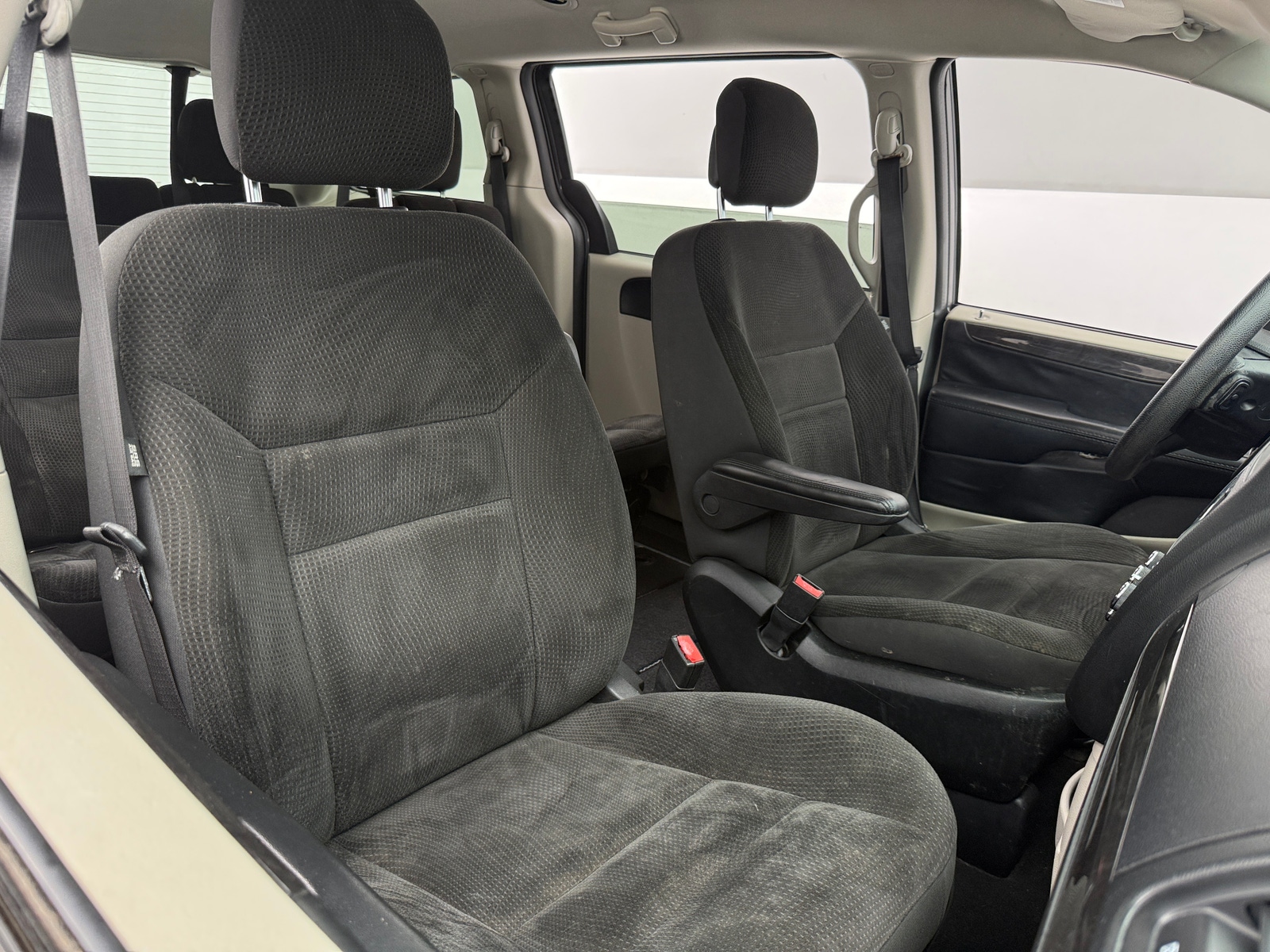 Thumbnail: 2018 Dodge Grand Caravan - 2