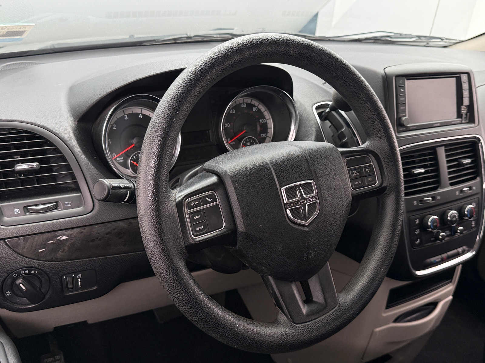 Thumbnail: 2018 Dodge Grand Caravan - 5