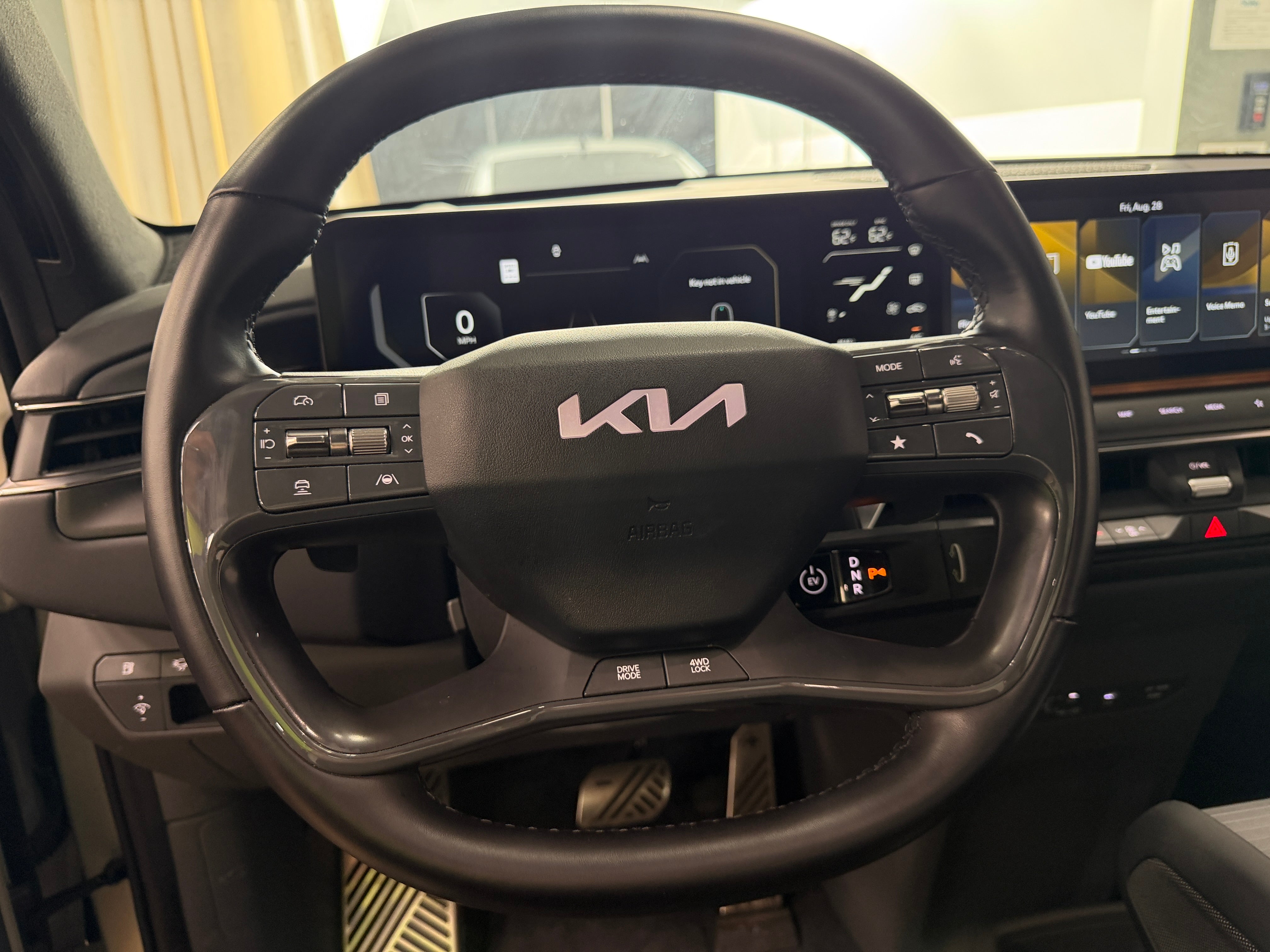 Used 2024 Kia EV9 GT-Line with VIN KNDAEFS54R6018884 for sale in Auburn, WA