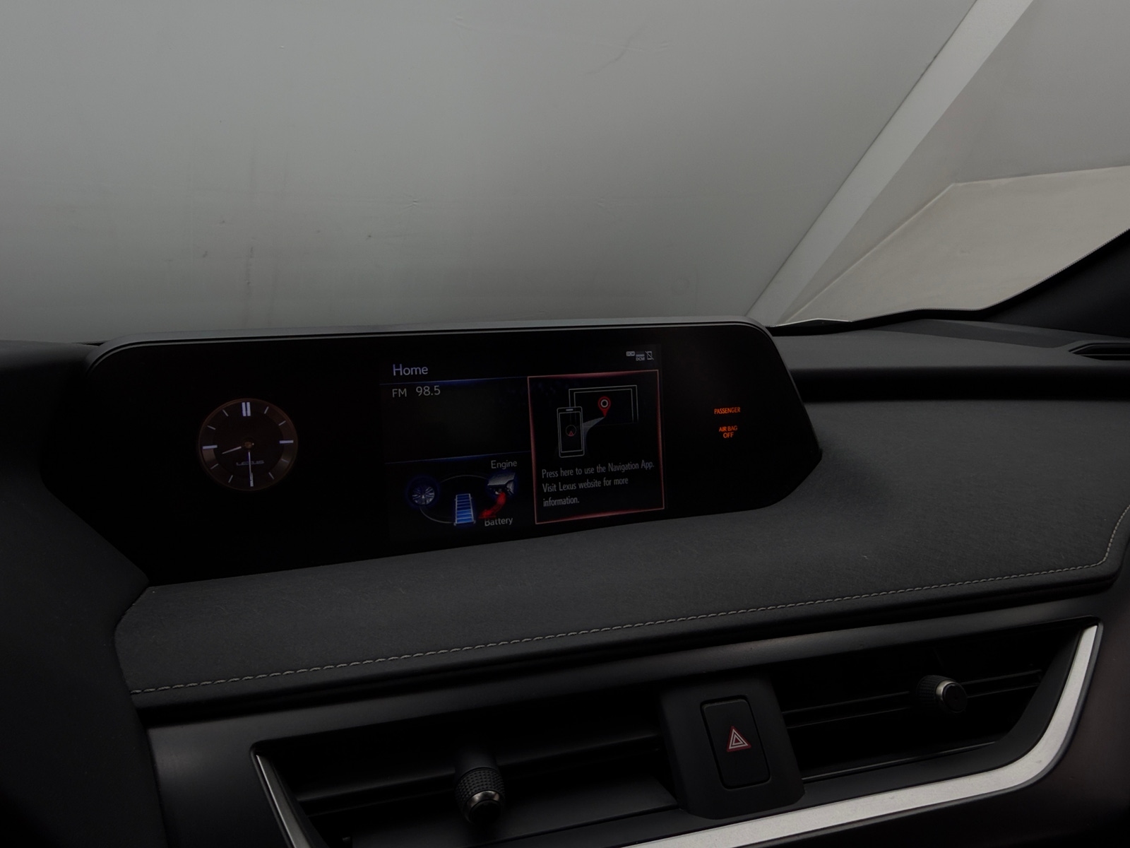 Thumbnail: 2021 Lexus UX - 4