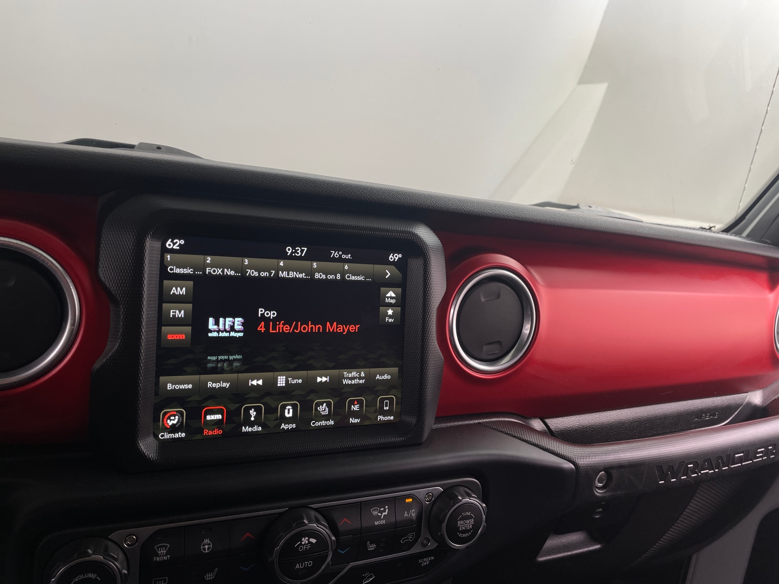 Thumbnail: 2019 Jeep Wrangler - 4