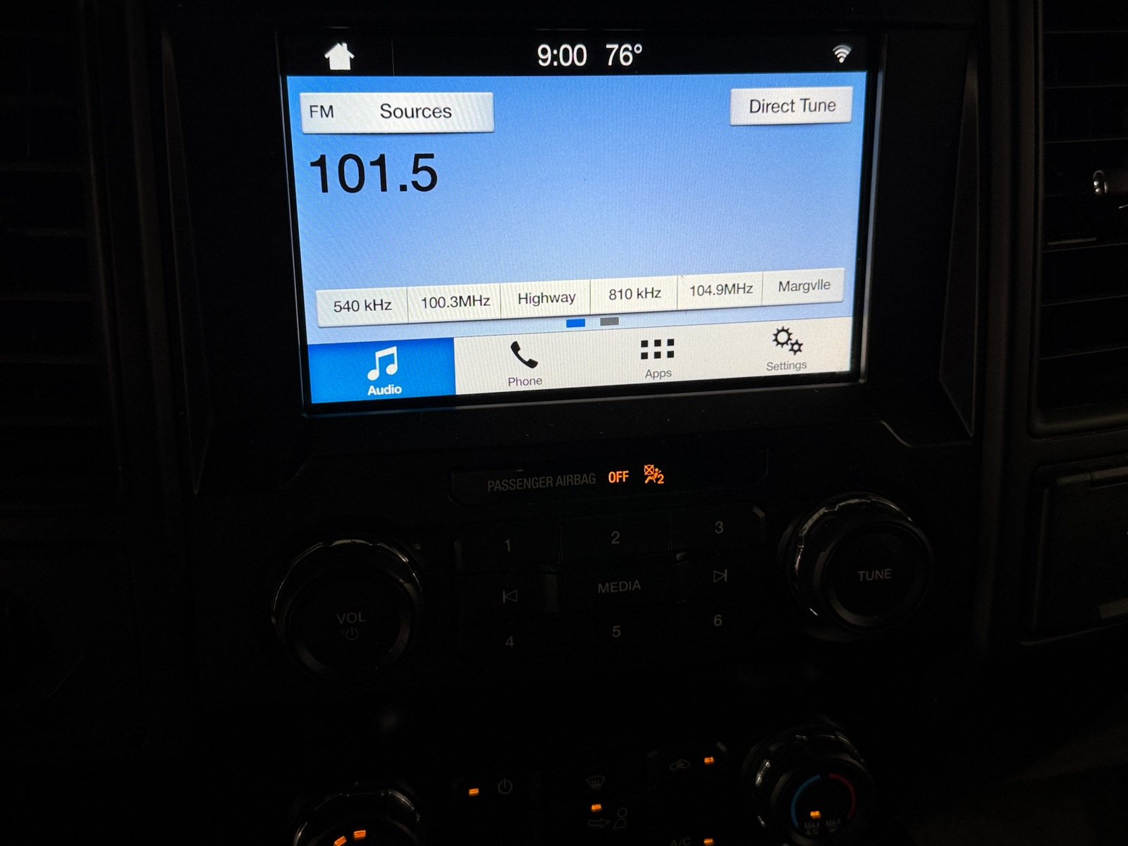 Thumbnail: 2019 Ford Econoline - 4