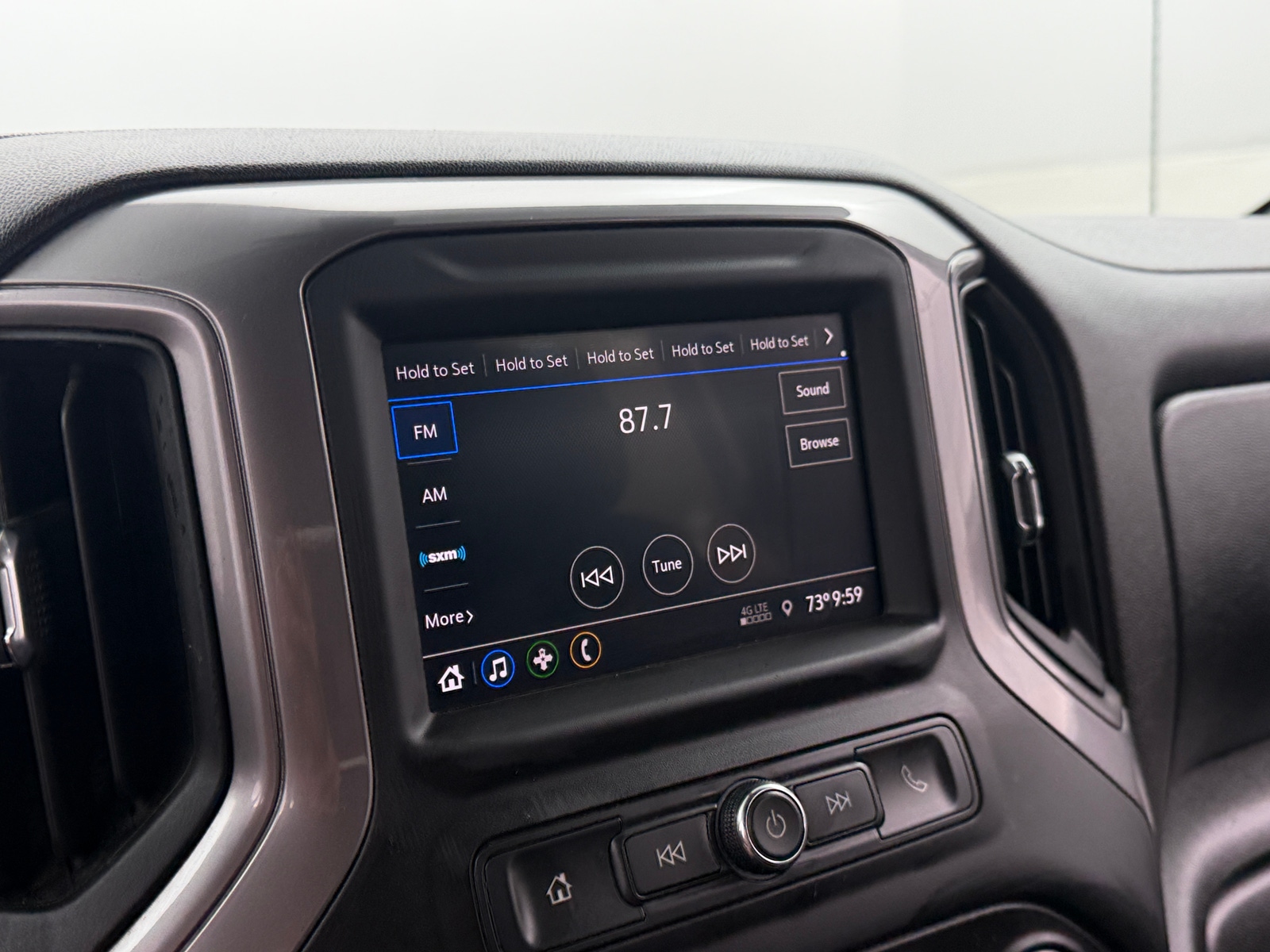 Thumbnail: 2021 Chevrolet Silverado 1500 - 4