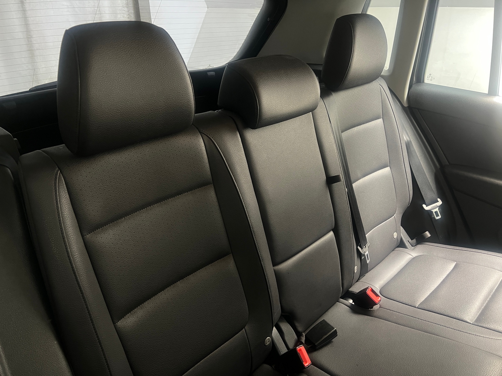 Thumbnail: 2016 Volkswagen Tiguan - 6