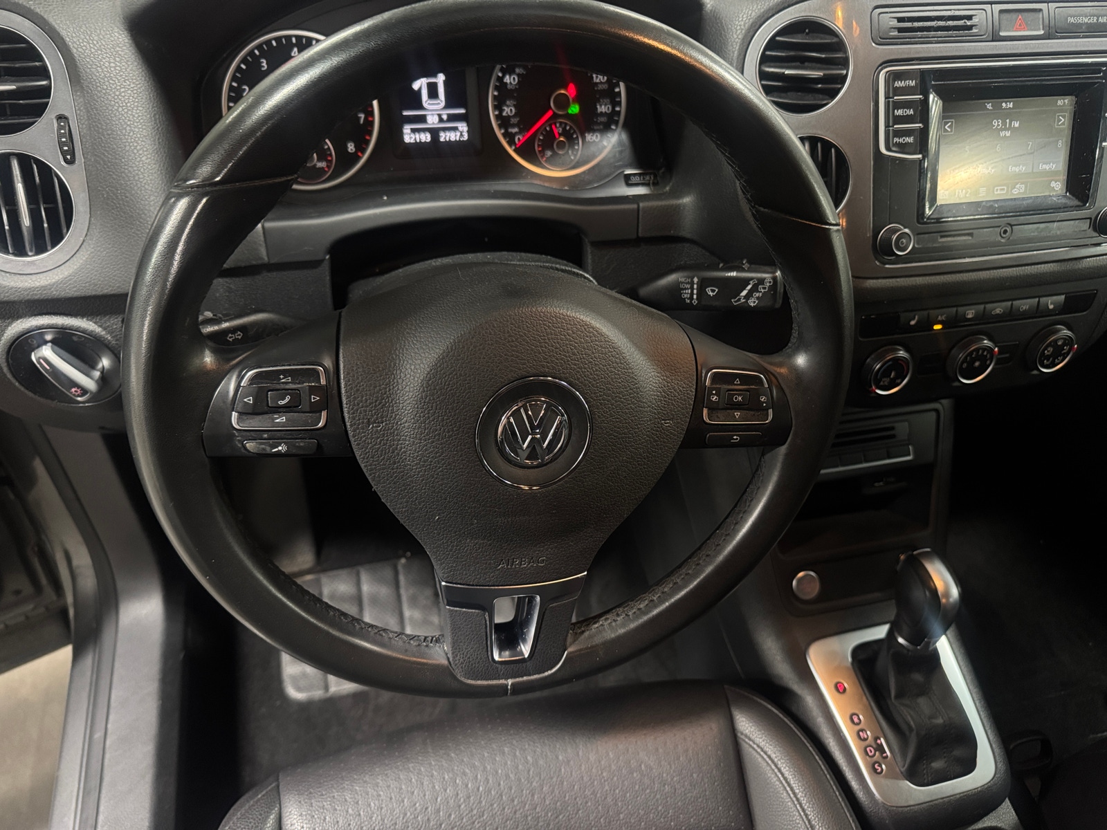 Thumbnail: 2016 Volkswagen Tiguan - 5