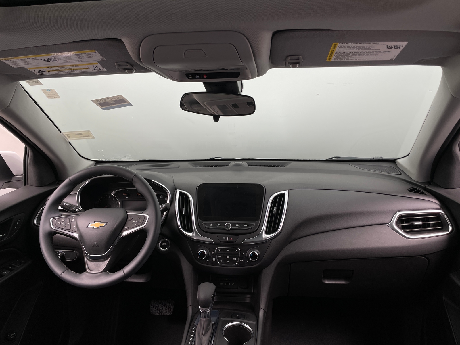 Thumbnail: 2023 Chevrolet Equinox - 3