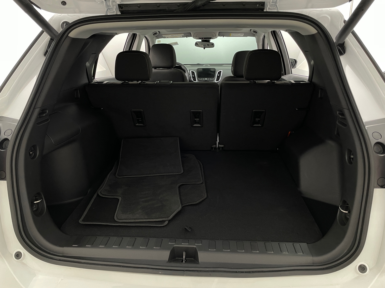 Thumbnail: 2023 Chevrolet Equinox - 6