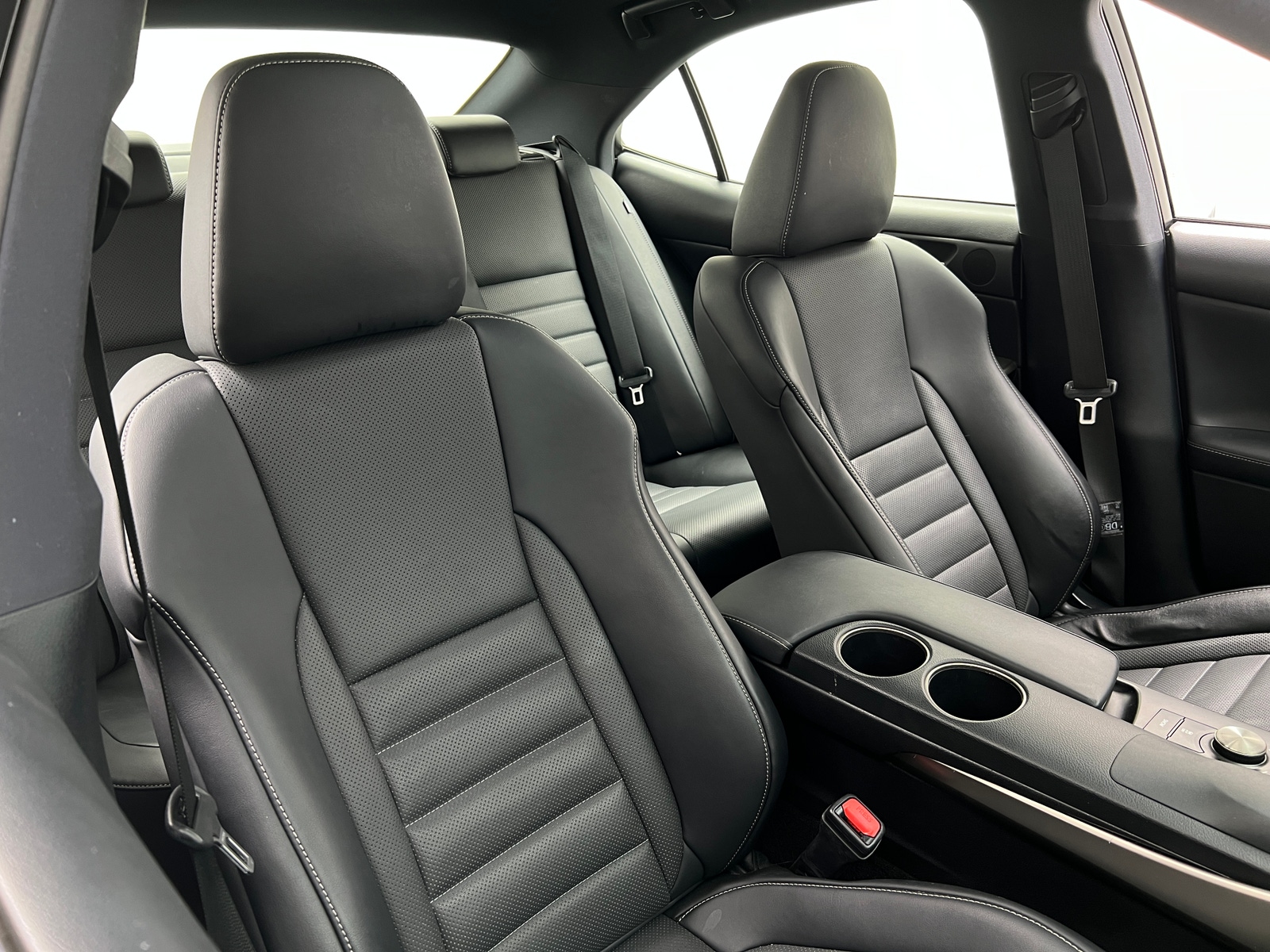 Thumbnail: 2015 Lexus IS - 2
