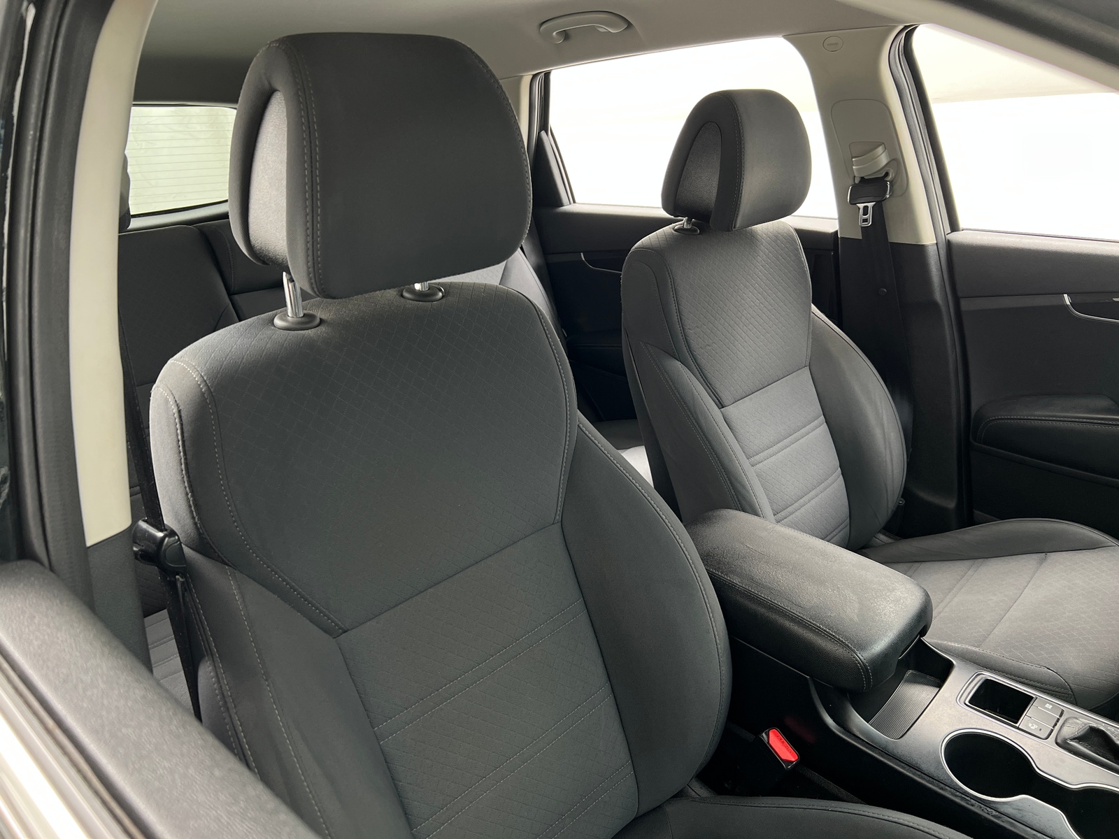 Thumbnail: 2016 Kia Sorento - 2