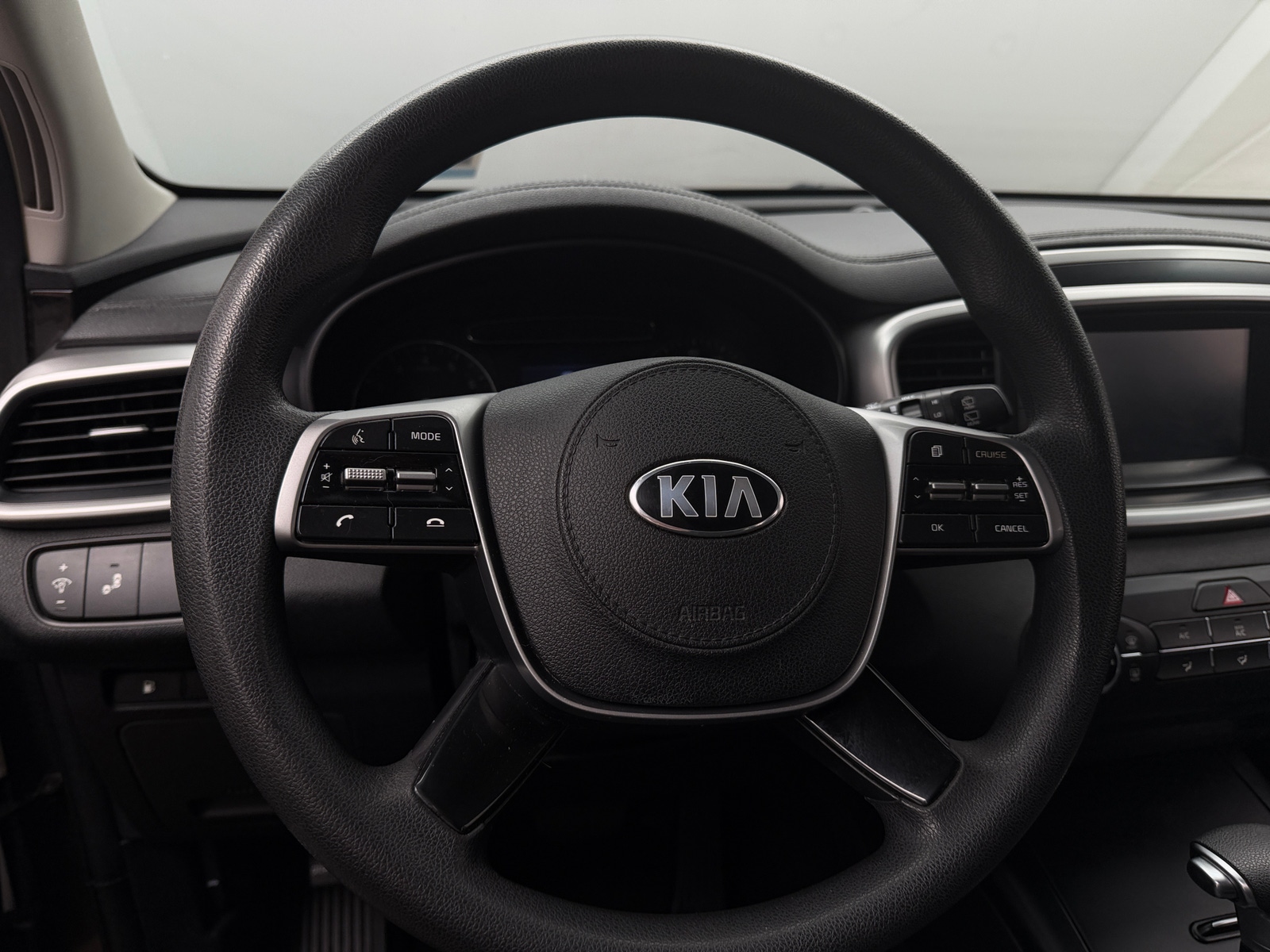 Thumbnail: 2019 Kia Sorento - 5