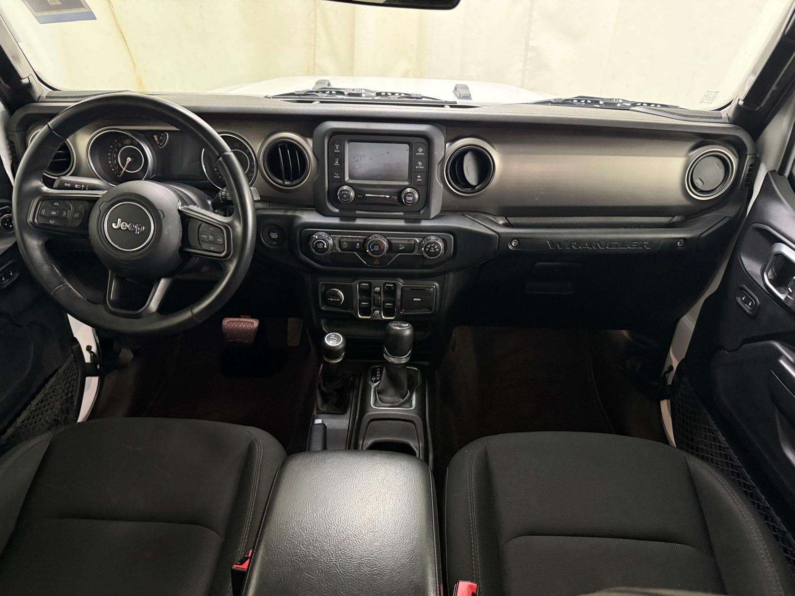 Thumbnail: 2018 Jeep Wrangler - 3