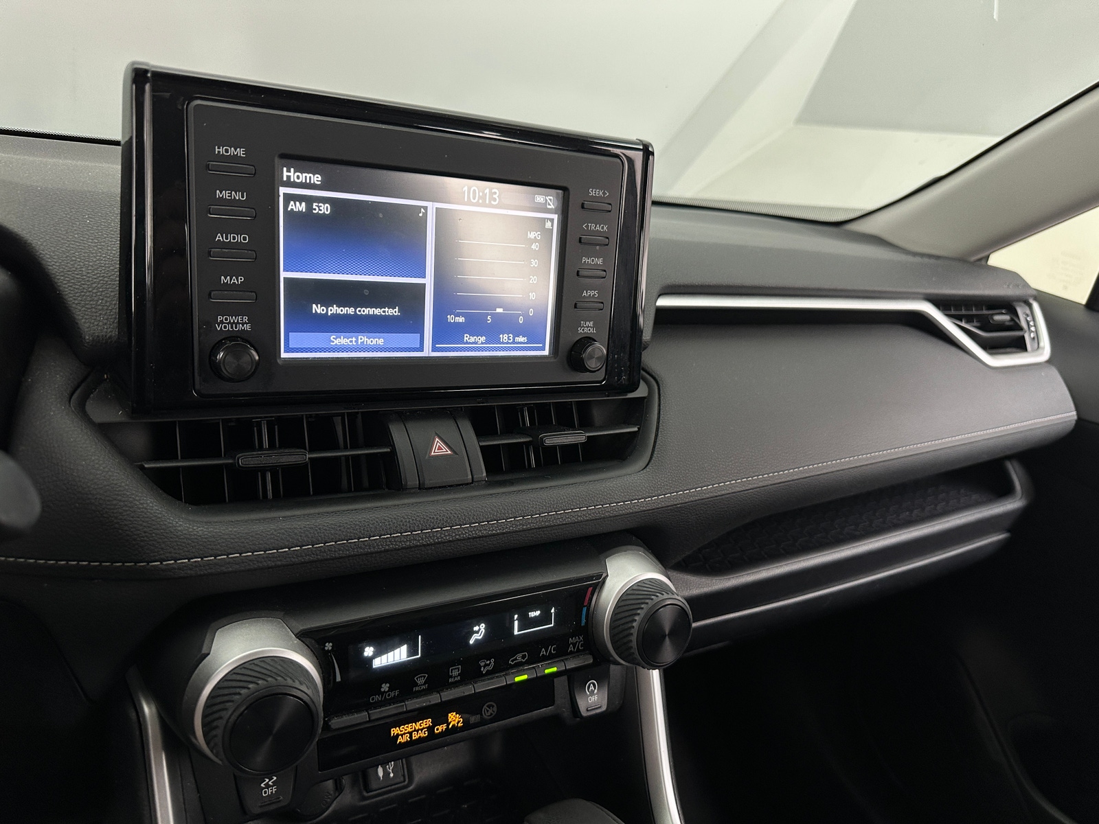 Thumbnail: 2019 Toyota RAV4 - 4