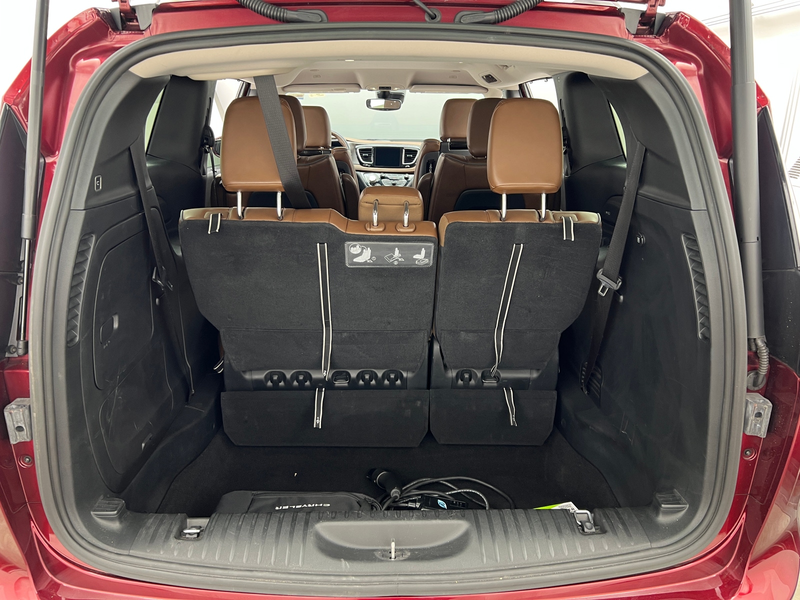 Thumbnail: 2018 Chrysler Pacifica - 6