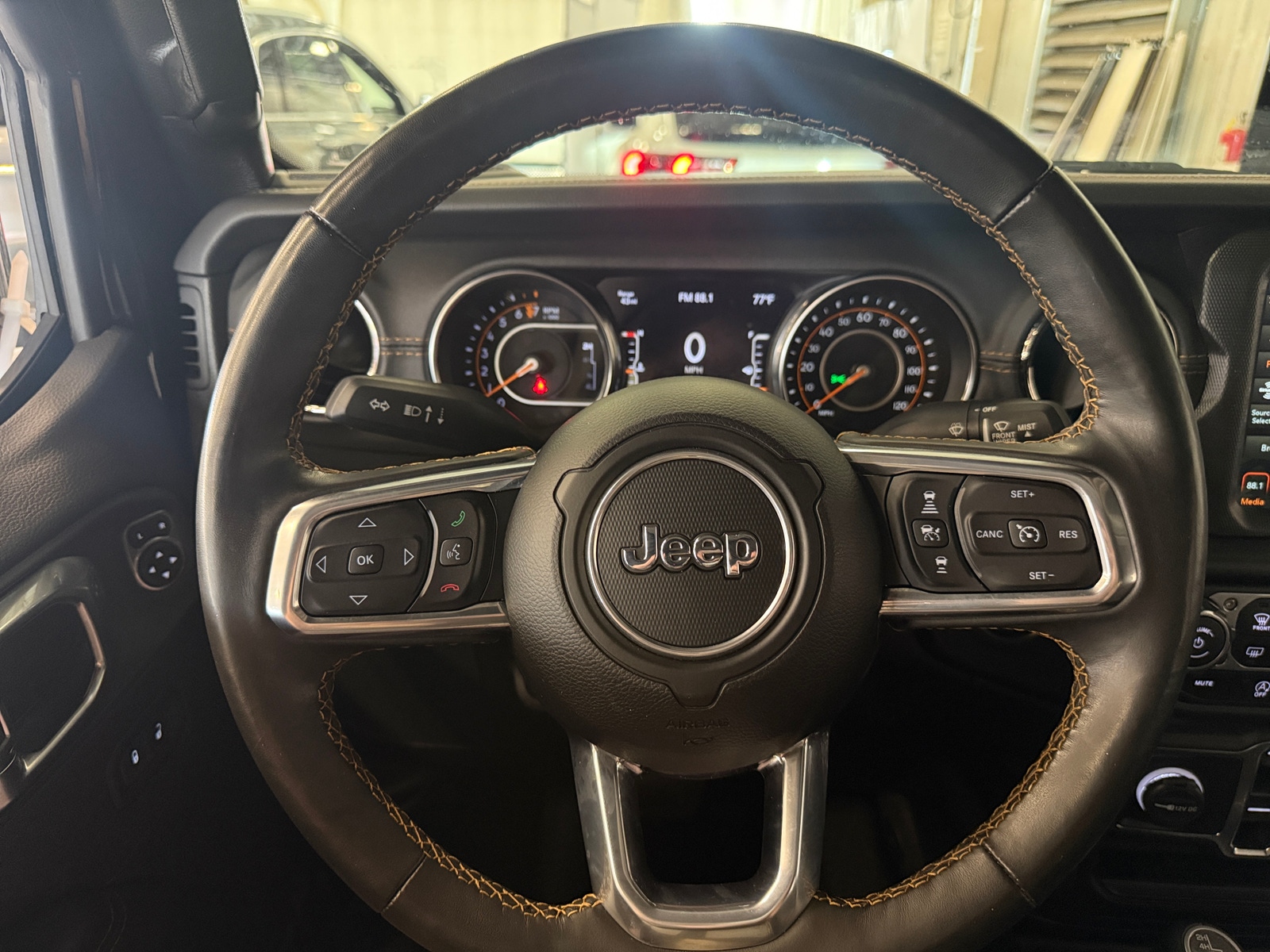 Thumbnail: 2021 Jeep Gladiator - 4