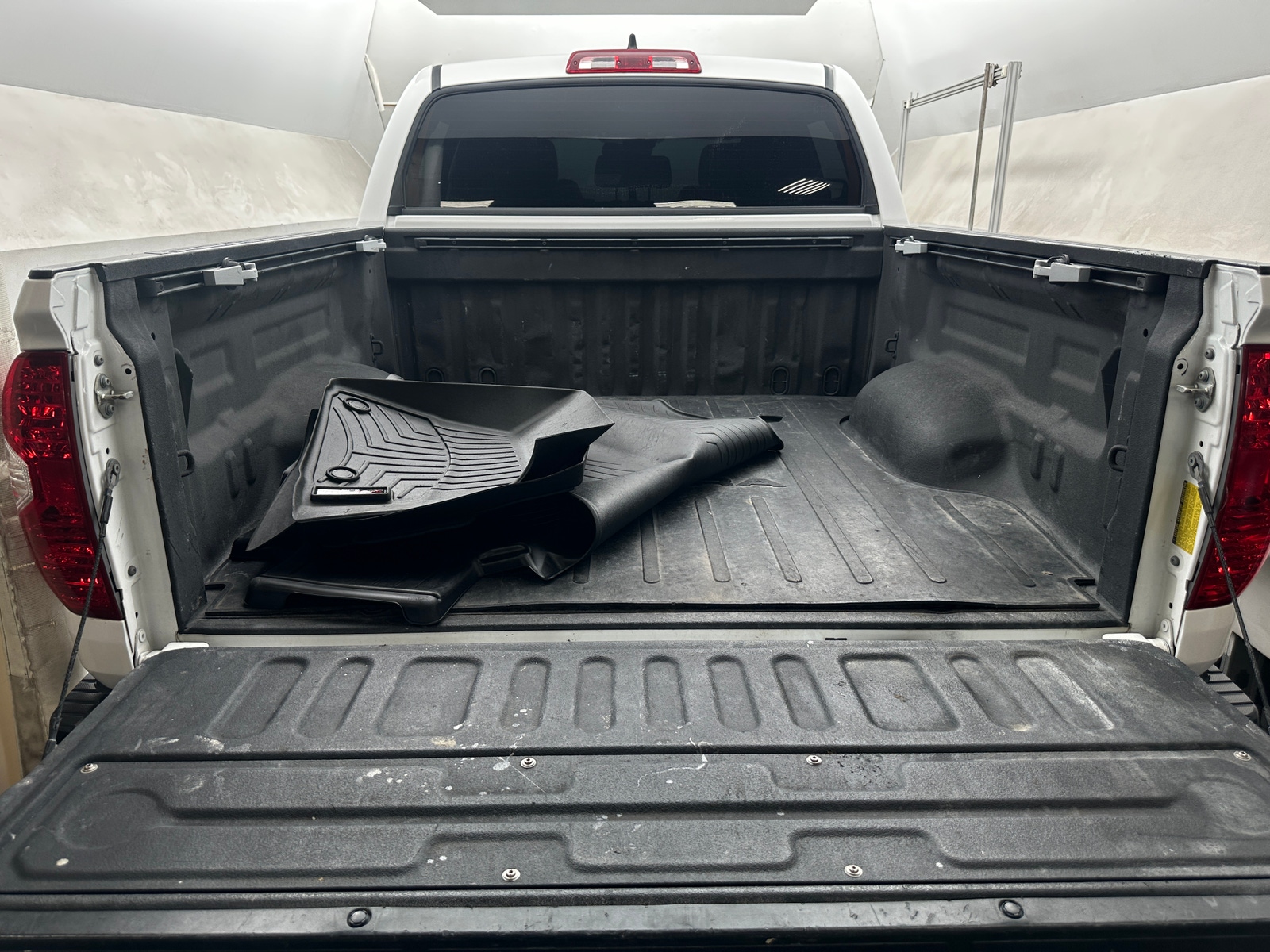 Thumbnail: 2021 Toyota Tundra - 6
