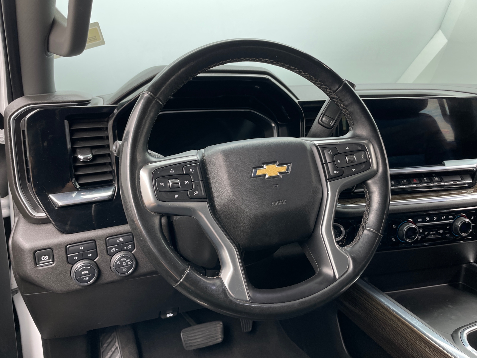 Thumbnail: 2024 Chevrolet Silverado 2500 - 5