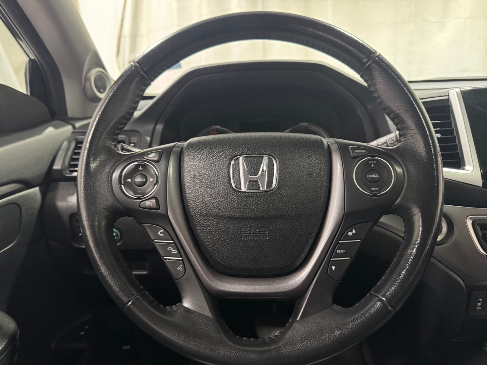 Thumbnail: 2018 Honda Pilot - 4