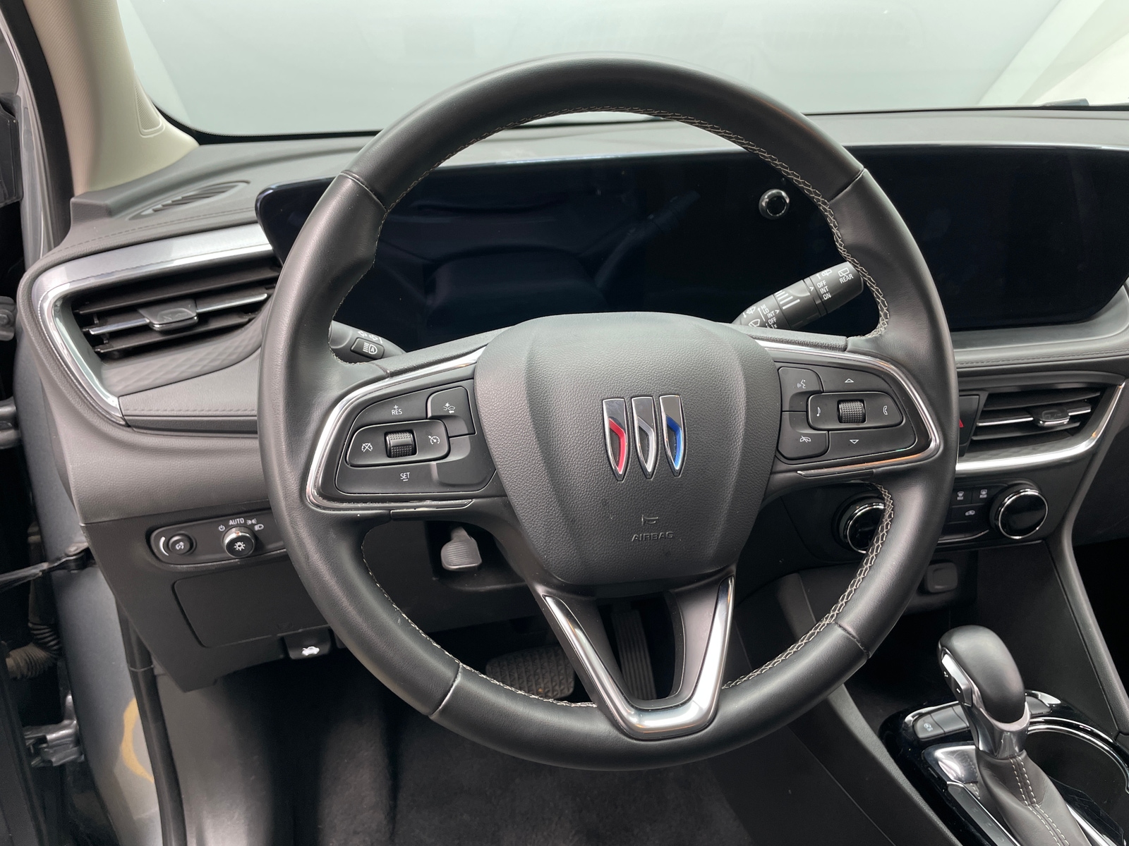 Thumbnail: 2025 Buick Encore GX - 4