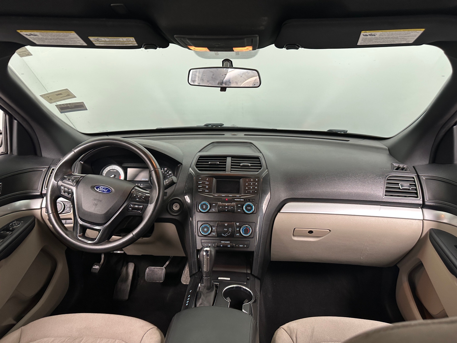 Thumbnail: 2018 Ford Explorer - 3